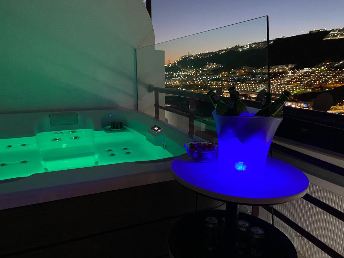 Villa Mogan Mall, Con Jacuzzi Y Playstation 5 เปอร์โตริโก ภายนอก รูปภาพ